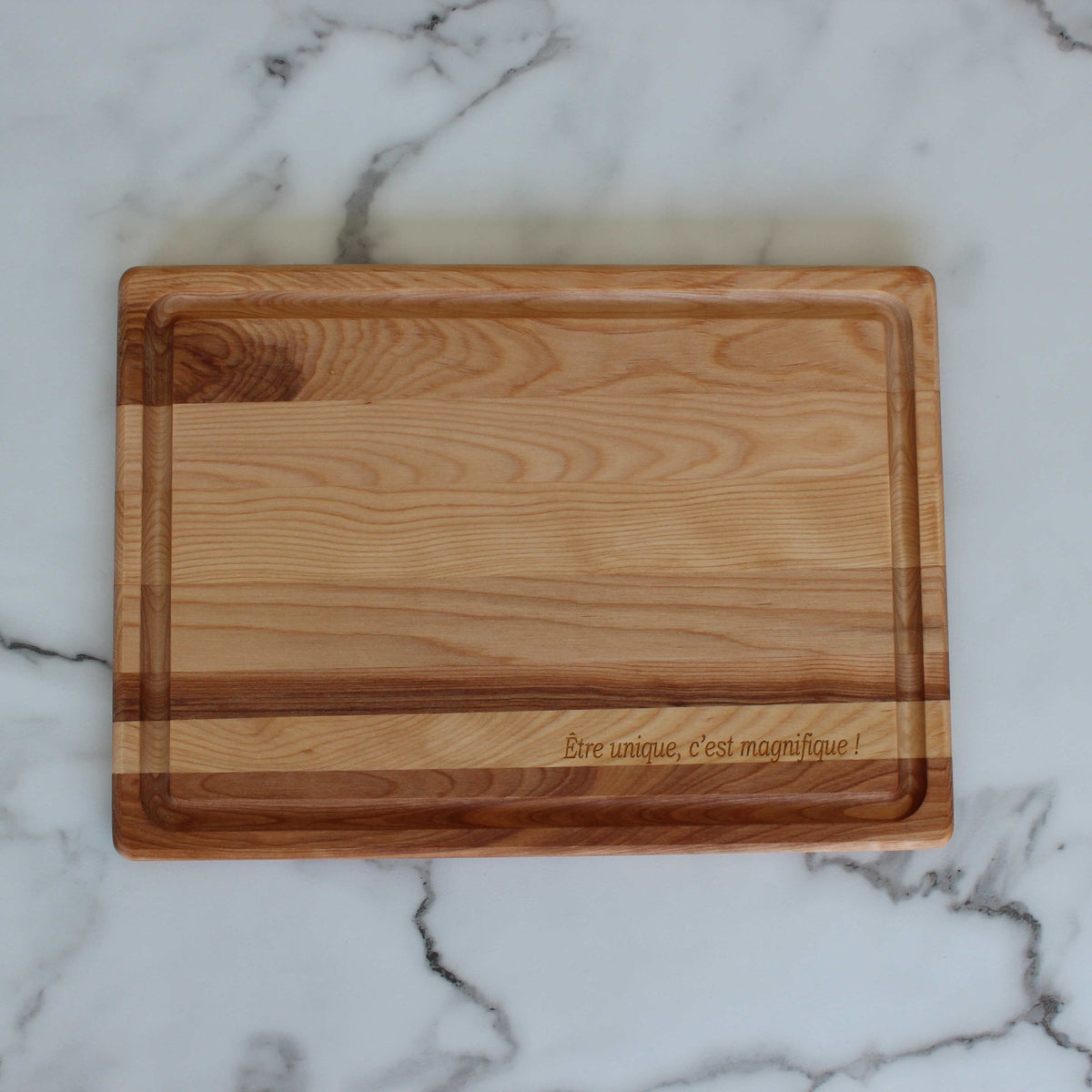 Planche à découper avec creux